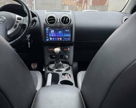 Білий Ніссан Кашкай, об'ємом двигуна 1.6 л та пробігом 233 тис. км за 11700 $, фото 9 на Automoto.ua