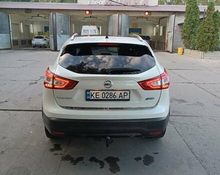Белый Ниссан Кашкай, объемом двигателя 1.46 л и пробегом 211 тыс. км за 14300 $, фото 4 на Automoto.ua