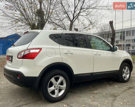 Білий Ніссан Кашкай, об'ємом двигуна 2 л та пробігом 118 тис. км за 11500 $, фото 16 на Automoto.ua