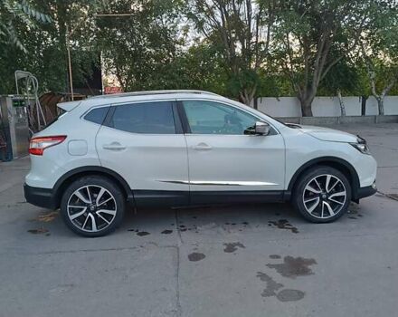 Белый Ниссан Кашкай, объемом двигателя 1.46 л и пробегом 211 тыс. км за 14300 $, фото 5 на Automoto.ua