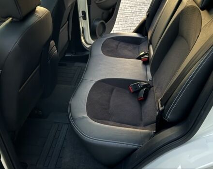 Белый Ниссан Кашкай, объемом двигателя 1.6 л и пробегом 231 тыс. км за 12399 $, фото 16 на Automoto.ua