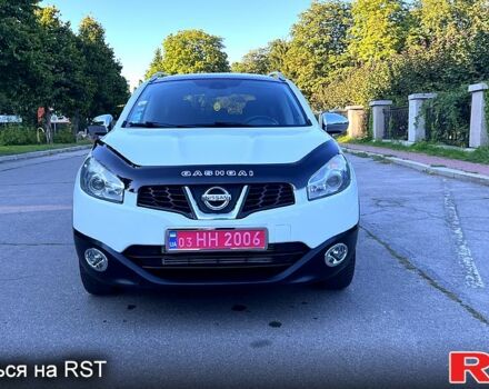 Білий Ніссан Кашкай, об'ємом двигуна 1.6 л та пробігом 174 тис. км за 11900 $, фото 1 на Automoto.ua
