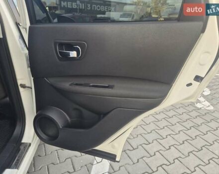 Ниссан Кашкай 2013 в Тернополе на Automoto.ua Белый Ниссан Кашкай, объемом двигателя 2 л и пробегом 135 тыс. км за 10900 $, фото 24 на Automoto.ua