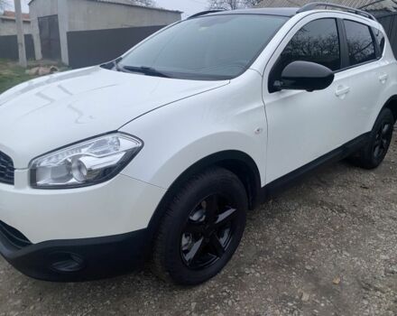 Белый Ниссан Кашкай, объемом двигателя 2 л и пробегом 220 тыс. км за 11000 $, фото 18 на Automoto.ua