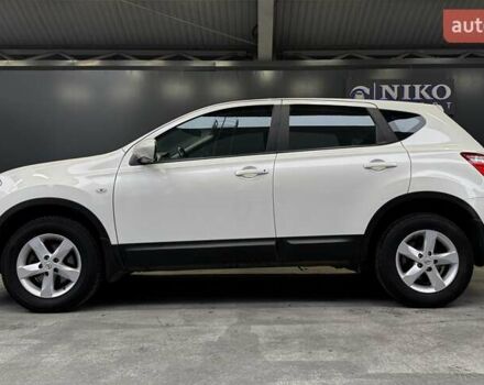 Білий Ніссан Кашкай, об'ємом двигуна 1.6 л та пробігом 141 тис. км за 10000 $, фото 8 на Automoto.ua