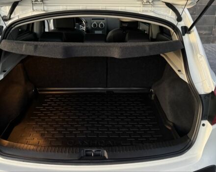 Белый Ниссан Кашкай, объемом двигателя 1.6 л и пробегом 231 тыс. км за 12399 $, фото 18 на Automoto.ua