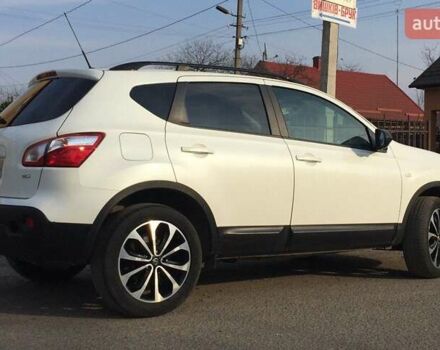 Белый Ниссан Кашкай, объемом двигателя 1.5 л и пробегом 202 тыс. км за 12500 $, фото 1 на Automoto.ua