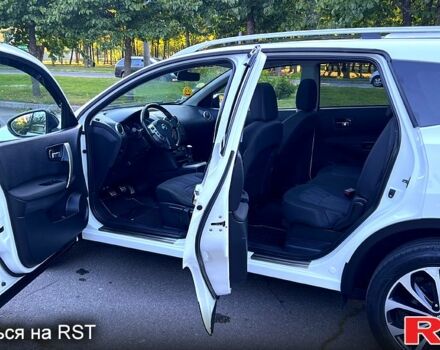 Білий Ніссан Кашкай, об'ємом двигуна 1.6 л та пробігом 174 тис. км за 11900 $, фото 6 на Automoto.ua