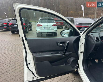 Білий Ніссан Кашкай, об'ємом двигуна 1.5 л та пробігом 219 тис. км за 11799 $, фото 9 на Automoto.ua