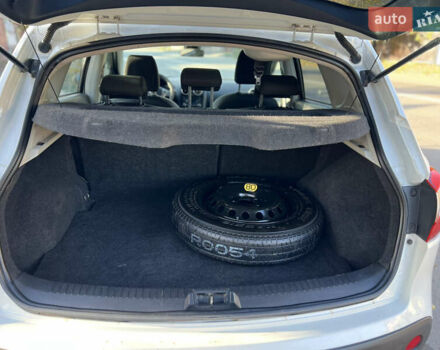 Белый Ниссан Кашкай, объемом двигателя 1.6 л и пробегом 167 тыс. км за 10000 $, фото 13 на Automoto.ua