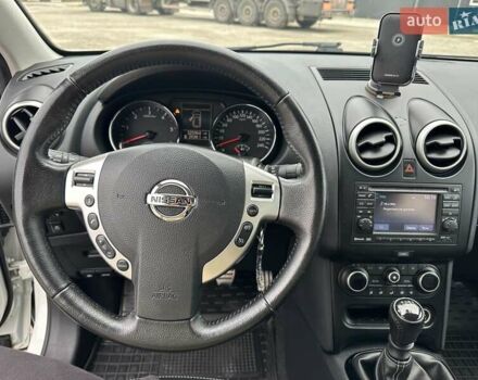 Белый Ниссан Кашкай, объемом двигателя 1.46 л и пробегом 225 тыс. км за 12350 $, фото 46 на Automoto.ua