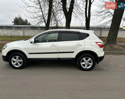 Белый Ниссан Кашкай, объемом двигателя 2 л и пробегом 190 тыс. км за 11999 $, фото 3 на Automoto.ua