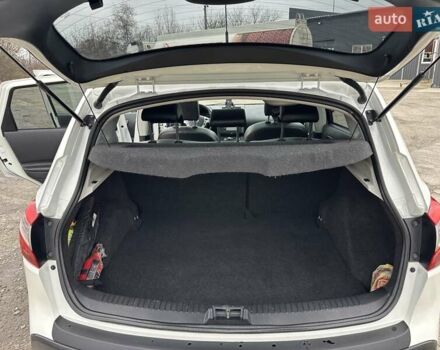 Белый Ниссан Кашкай, объемом двигателя 1.46 л и пробегом 225 тыс. км за 12350 $, фото 52 на Automoto.ua