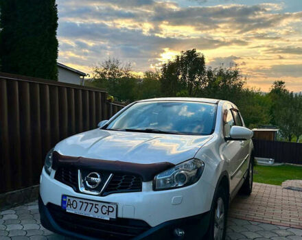 Білий Ніссан Кашкай, об'ємом двигуна 1.6 л та пробігом 159 тис. км за 11500 $, фото 7 на Automoto.ua