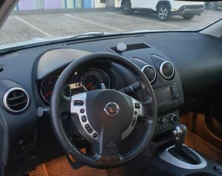 Белый Ниссан Кашкай, объемом двигателя 1.6 л и пробегом 180 тыс. км за 11000 $, фото 7 на Automoto.ua