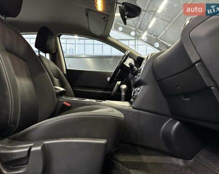 Білий Ніссан Кашкай, об'ємом двигуна 1.6 л та пробігом 141 тис. км за 10000 $, фото 29 на Automoto.ua