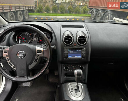 Белый Ниссан Кашкай, объемом двигателя 2 л и пробегом 190 тыс. км за 11999 $, фото 20 на Automoto.ua