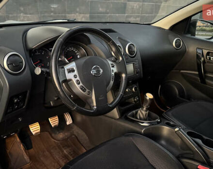 Белый Ниссан Кашкай, объемом двигателя 1.6 л и пробегом 231 тыс. км за 12399 $, фото 13 на Automoto.ua