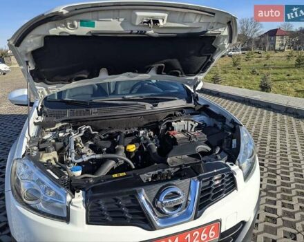 Белый Ниссан Кашкай, объемом двигателя 1.5 л и пробегом 231 тыс. км за 10800 $, фото 12 на Automoto.ua