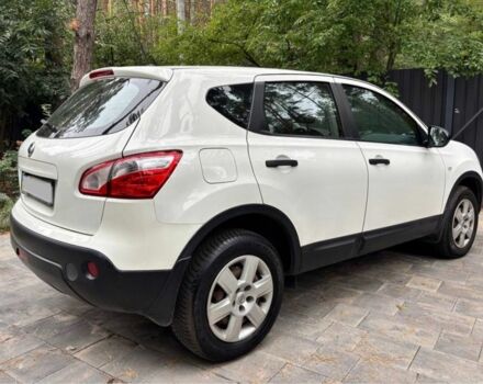 Белый Ниссан Кашкай, объемом двигателя 0 л и пробегом 134 тыс. км за 275 $, фото 1 на Automoto.ua