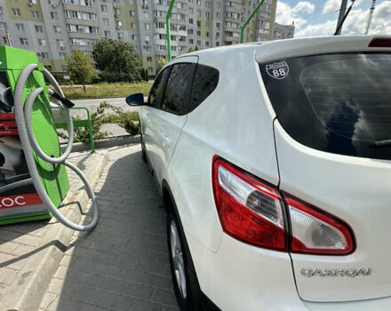 Белый Ниссан Кашкай, объемом двигателя 2 л и пробегом 153 тыс. км за 12500 $, фото 16 на Automoto.ua