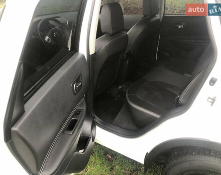 Белый Ниссан Кашкай, объемом двигателя 2 л и пробегом 220 тыс. км за 11000 $, фото 17 на Automoto.ua