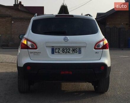 Белый Ниссан Кашкай, объемом двигателя 1.5 л и пробегом 202 тыс. км за 12500 $, фото 2 на Automoto.ua