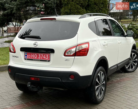 Белый Ниссан Кашкай, объемом двигателя 1.6 л и пробегом 182 тыс. км за 11399 $, фото 13 на Automoto.ua