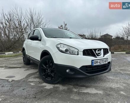 Белый Ниссан Кашкай, объемом двигателя 1.46 л и пробегом 225 тыс. км за 12350 $, фото 5 на Automoto.ua