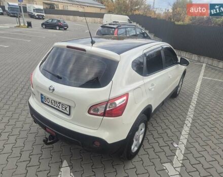Ниссан Кашкай 2013 в Тернополе на Automoto.ua Белый Ниссан Кашкай, объемом двигателя 2 л и пробегом 135 тыс. км за 10900 $, фото 3 на Automoto.ua
