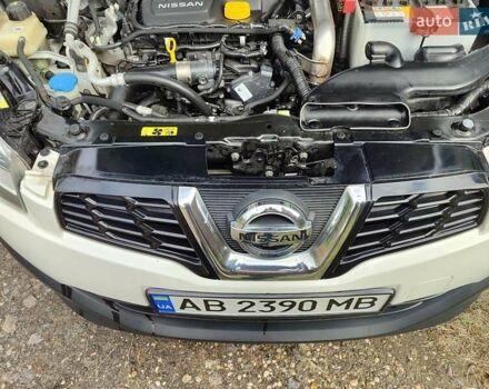 Белый Ниссан Кашкай, объемом двигателя 1.6 л и пробегом 200 тыс. км за 11300 $, фото 6 на Automoto.ua