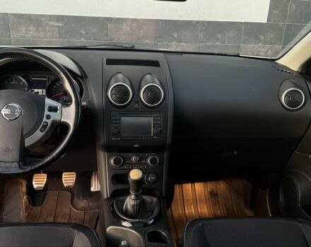 Белый Ниссан Кашкай, объемом двигателя 1.6 л и пробегом 231 тыс. км за 12399 $, фото 12 на Automoto.ua