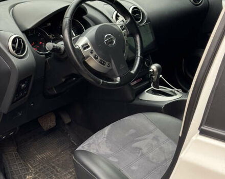 Білий Ніссан Кашкай, об'ємом двигуна 1.6 л та пробігом 175 тис. км за 11000 $, фото 9 на Automoto.ua