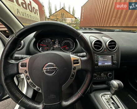 Белый Ниссан Кашкай, объемом двигателя 2 л и пробегом 190 тыс. км за 11999 $, фото 17 на Automoto.ua