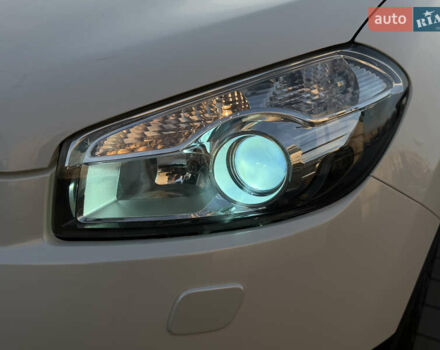 Белый Ниссан Кашкай, объемом двигателя 1.5 л и пробегом 220 тыс. км за 13500 $, фото 35 на Automoto.ua