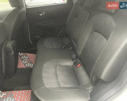 Білий Ніссан Кашкай, об'ємом двигуна 2 л та пробігом 118 тис. км за 11500 $, фото 31 на Automoto.ua