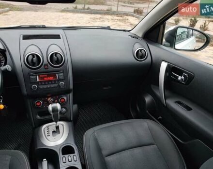 Білий Ніссан Кашкай, об'ємом двигуна 2 л та пробігом 128 тис. км за 11800 $, фото 31 на Automoto.ua