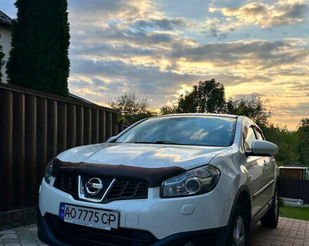 Білий Ніссан Кашкай, об'ємом двигуна 1.6 л та пробігом 159 тис. км за 11500 $, фото 1 на Automoto.ua