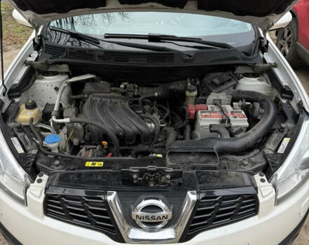 Білий Ніссан Кашкай, об'ємом двигуна 1.6 л та пробігом 175 тис. км за 11000 $, фото 21 на Automoto.ua