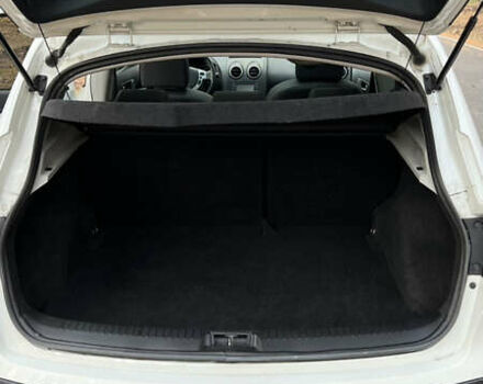 Ниссан Кашкай 2013 в Решетиловке на Automoto.ua Белый Ниссан Кашкай, объемом двигателя 1.6 л и пробегом 228 тыс. км за 11400 $, фото 16 на Automoto.ua