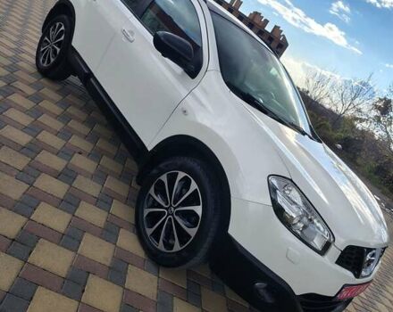 Белый Ниссан Кашкай, объемом двигателя 1.5 л и пробегом 186 тыс. км за 11900 $, фото 2 на Automoto.ua