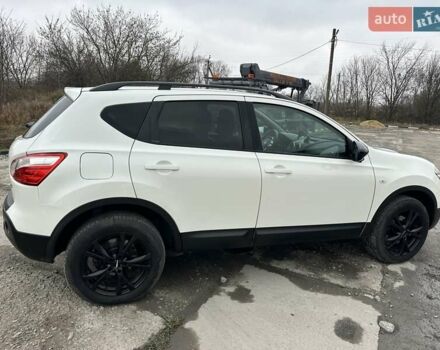 Белый Ниссан Кашкай, объемом двигателя 1.46 л и пробегом 225 тыс. км за 12350 $, фото 19 на Automoto.ua