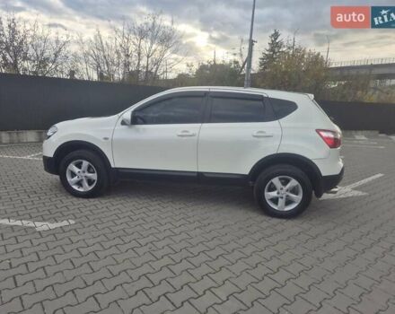 Ниссан Кашкай 2013 в Тернополе на Automoto.ua Белый Ниссан Кашкай, объемом двигателя 2 л и пробегом 135 тыс. км за 10900 $, фото 6 на Automoto.ua