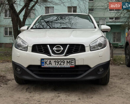 Білий Ніссан Кашкай, об'ємом двигуна 1.6 л та пробігом 175 тис. км за 11000 $, фото 5 на Automoto.ua