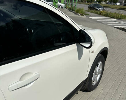 Белый Ниссан Кашкай, объемом двигателя 2 л и пробегом 153 тыс. км за 12500 $, фото 7 на Automoto.ua