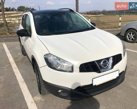 Белый Ниссан Кашкай, объемом двигателя 2 л и пробегом 265 тыс. км за 12500 $, фото 15 на Automoto.ua