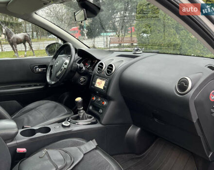 Белый Ниссан Кашкай, объемом двигателя 1.6 л и пробегом 182 тыс. км за 11399 $, фото 51 на Automoto.ua