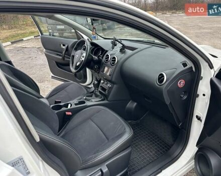 Белый Ниссан Кашкай, объемом двигателя 1.46 л и пробегом 225 тыс. км за 12350 $, фото 55 на Automoto.ua