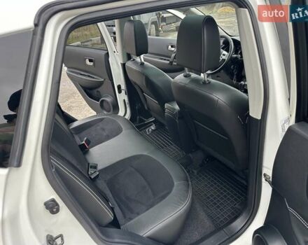 Белый Ниссан Кашкай, объемом двигателя 1.46 л и пробегом 225 тыс. км за 12350 $, фото 53 на Automoto.ua