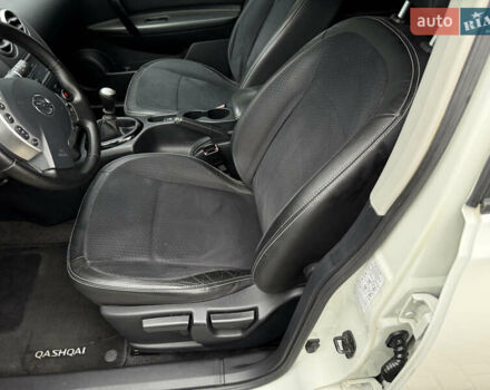 Білий Ніссан Кашкай, об'ємом двигуна 1.5 л та пробігом 177 тис. км за 12299 $, фото 8 на Automoto.ua